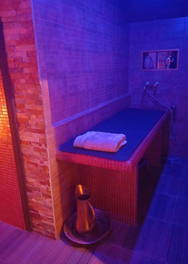 Love Room, Les Nuitees Secretes De Rouen Darnétal Exteriér fotografie
