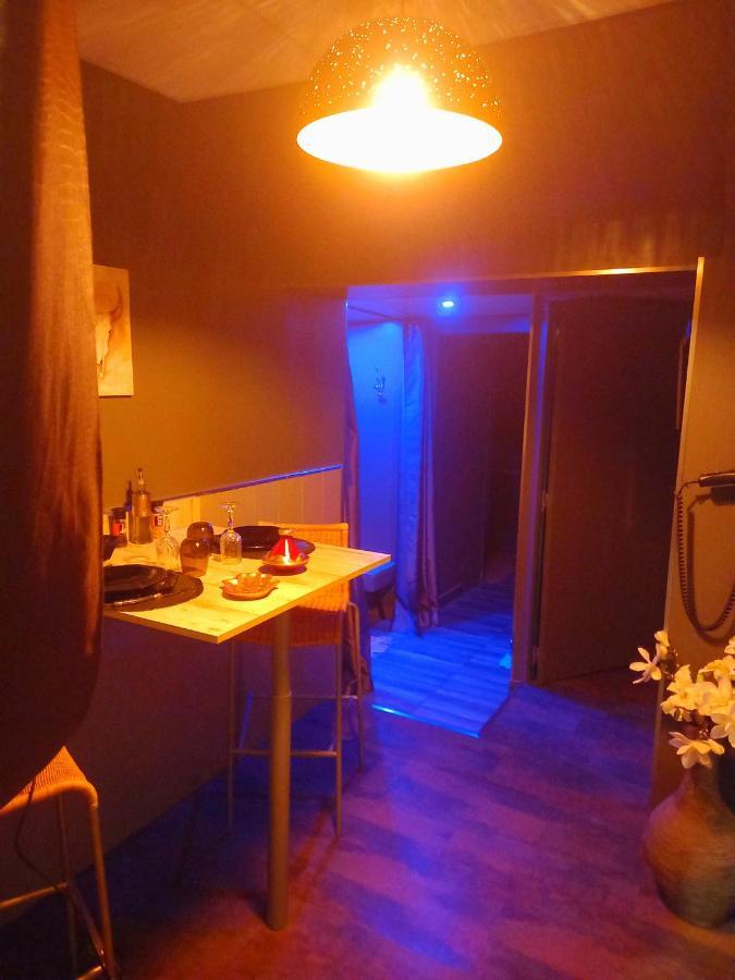 Love Room, Les Nuitees Secretes De Rouen Darnétal Exteriér fotografie