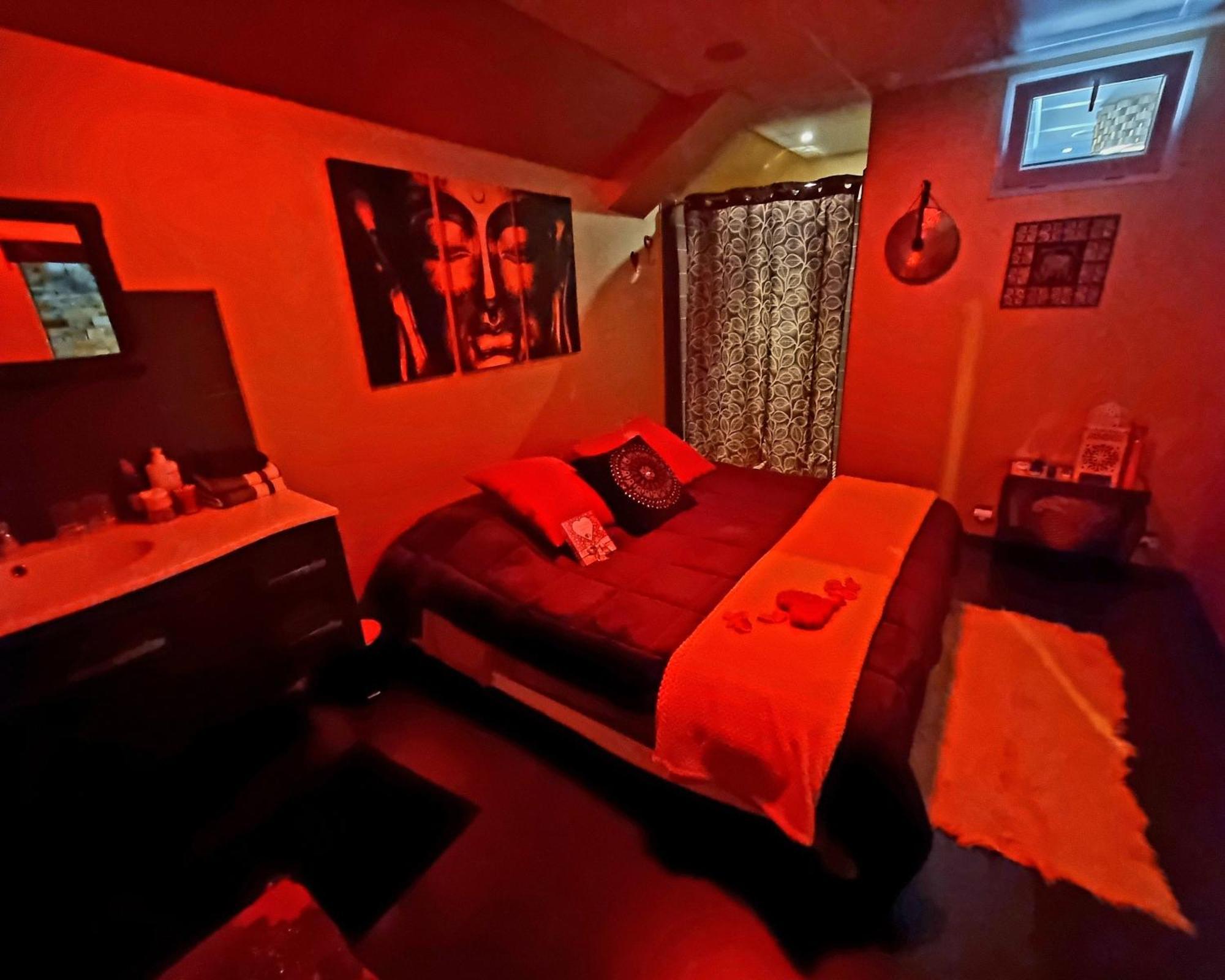 Love Room, Les Nuitees Secretes De Rouen Darnétal Exteriér fotografie